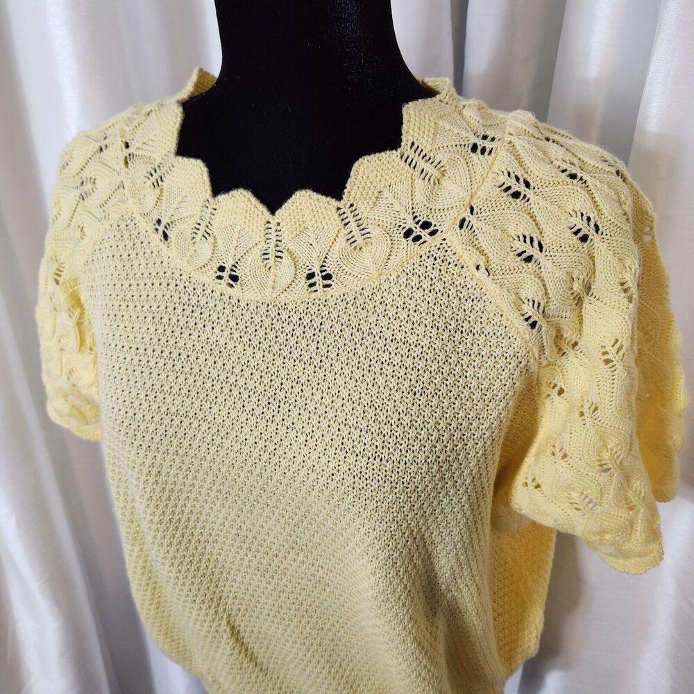 Vintage Sweater Womens L Yellow Soft Crochet Waffle Knit Cottagecore Grandma USA - Picture 2 of 9